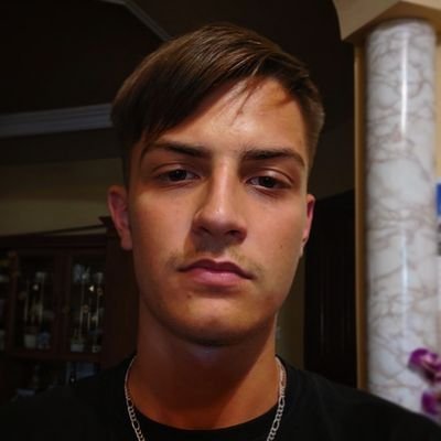 KiralyDominik_'s profile picture. 🇭🇺
👔
Discord: Sauron#0002