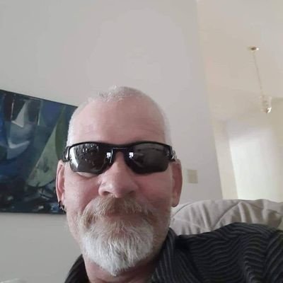 ErikMattss16881's profile picture. 