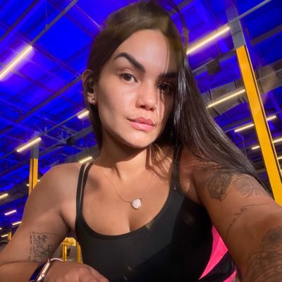Escorpiana, latino-americana e alvinegra desde que fui gerada 🏁 🦂