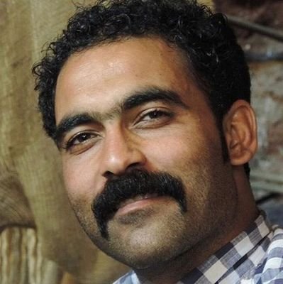 اول و آخر تویی ما در میان
هیچِ هیچی که نیاید در بیان