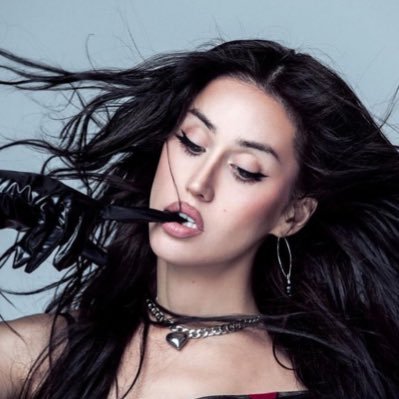 Primeira e maior fonte sobre a sereia favorita e estrela musical Adore Delano. ⚓️ @lindomarjuniorg