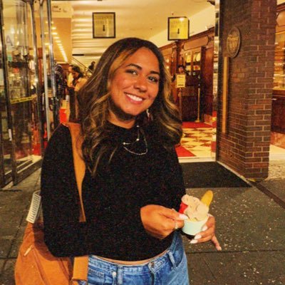 valeilu4's profile picture. Me río de la más charro | XVI | workaholic | Filmmaker | Marketing | Cuca Gomez | De todas, todas. | Comediante Monga. | Kindness is my Motto