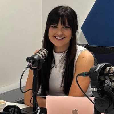 Fáilte roimh Ghaeilge. Presenter of the Personal Politics Podcast.