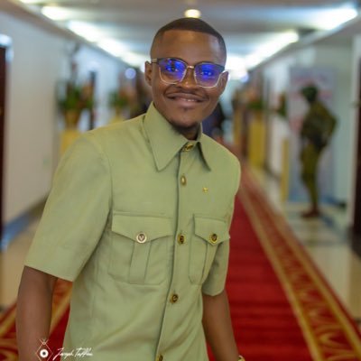 rodrigue_belomo's profile picture. 𝕆𝕤𝕖𝕫, 𝔼𝕤𝕤𝕒𝕪𝕖𝕫, 𝕋𝕠𝕞𝕓𝕖𝕫, 𝕣𝕖𝕧𝕖𝕝𝕖𝕫 𝕧𝕠𝕦𝕤, 𝕒𝕡𝕡𝕣𝕖𝕟𝕖𝕫, 𝕒𝕧𝕒𝕟𝕔𝕖𝕫 : 𝕧𝕚𝕧𝕖𝕫. IG:rodrigue_belomo snap: belomo_rodrigue