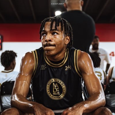 6’ 3” | 195lbs | Point Guard | SoCal Academy | Class of 2026