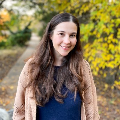 KellyClasenKS's profile picture. #Kidlit writer. SCRAPPERS '27 (Little Press)

#Halloweensie ’24 finalist / Kids' Choice ’24 HM / #50PreciousWords ’24 winner / #SCBWI KS/MO PB Scholarship ’23