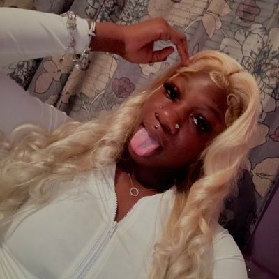 barbielogiccc's profile picture. da barb .