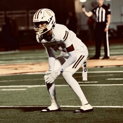 |2028 DB/WR| |6’2 165| |4.0 GPA| |Simi Valley HS (CA)| micah.hannah1@gmail.com| |#1 CB in CA| |#11 player in CA| #13 CB in the nation|Fathers #818-793-7743