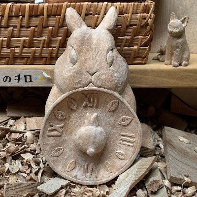 彫刻に挑戦したい。
ずっと興味があった彫刻を始めようと思っているんだけど、どうしても不器用な自分に悩んでいる😅
手先がうまく動かないし、最初の一歩がなかなか踏み出せない…でも、何かを形にする楽しさを味わいたくて、どうしても挑戦したいんだよね。
同じように初心者で苦戦している方と情報交換できたら嬉しいな。