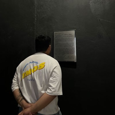 gloomyoasis_'s profile picture. Into Real Estate and Hype Culture