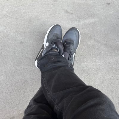 yourbigsimp's profile picture. THROW ME TO THE WOLVES AND I’LL RETURN LEADING THE PACK 🐺.