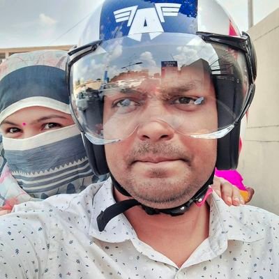 NShubham93's profile picture. Facetious ☺️
Daring 💪