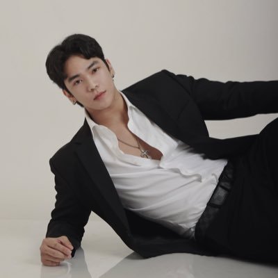 IG: lloydaaronagustin • Actor • https://t.co/P0GfcIZ7J2