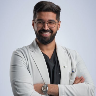 طبيب اسنان مهتم بجمال وصحه ابتسامتكم 💎🦷ٓللمواعيد الرجاء التواصل بالرابط ادناه :https://t.co/a6Vc1Jvmtu