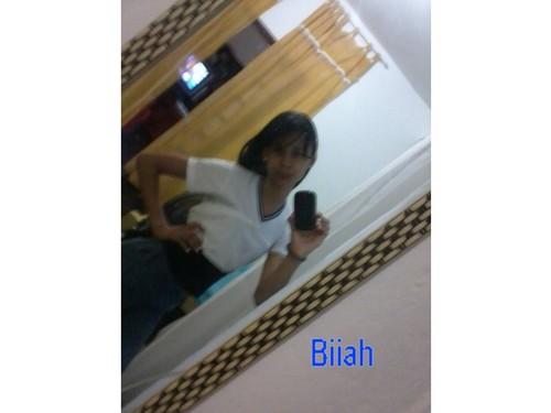 biiah00's profile picture. 