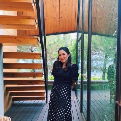 emanuelaass's profile picture. FISIP UNPAR 2011.