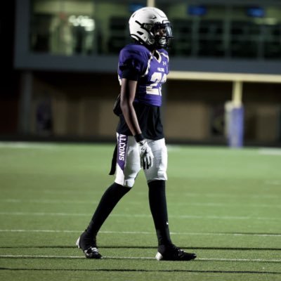 GOD first ✝️ | Keller Central High School | Class Of ‘28| Football | OLB | 6,0| 170 | Email: mykeldwells01@gmail.com