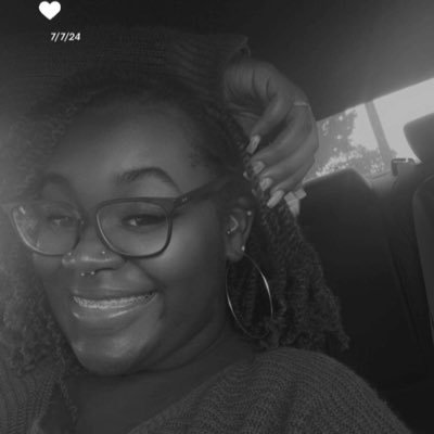 | prn. (knee•c) | 🌱 with love, always 💕 d. 🧘🏾♀️| eh. 🫧 |