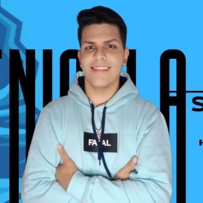 Meu nome André Santana Nicola verdadeiro, sou deficiência auditivo e profissional jogando Fortnite, Call of Duty twitch afiliado também YouTube live.