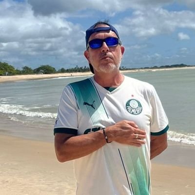 Sou das antigas, mas sou atualizado, aceito opiniões desde que embasadas.
Sempre com o 🅿️almeiras🇳🇬💚 e com a Democraci🅰️ 🤜🤛🏿