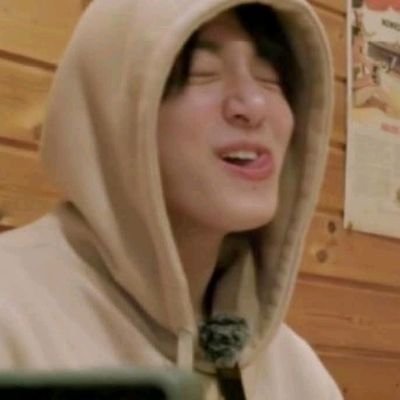 lachimolala_kas's profile picture. I love my tannies & sebongs
♡⁷  ఇ ◝‿◜ ఇ