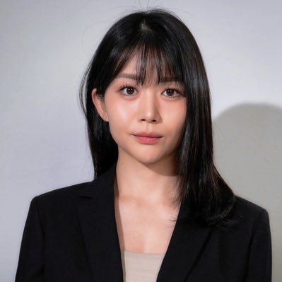 筋トレ好きの司法書士です🏋️♀️ 登記もボディメイクも、ぜんぶ私の一部。 XとInstagramで日々ゆるく本気に記録中📸✨ #登記と大会prep