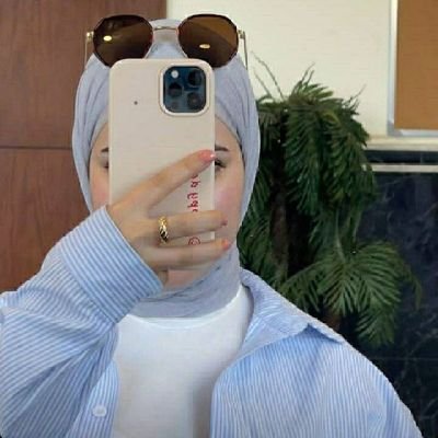 mwn__995's profile picture. (وَما تَسقُطُ مِن وَرَقَةٍ إِلّا يَعلَمُها)
فكيف بدمعاتك؟
وكيف بمناجاتك؟
وكيف بآلامك و آمالك؟
وكيف بلحظات حمدك وامتنانك؟ .🤍