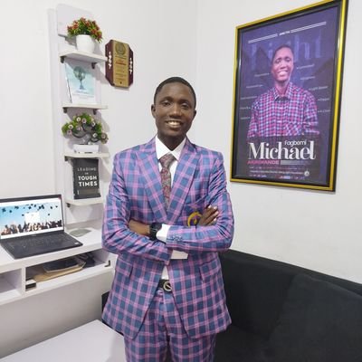 Amnesty int. Amb. of conscience 2019||
Founder of giving light foundation|| Philanthropist|| Writer|| climate activist|| God 1st|| Assignment 2nd.