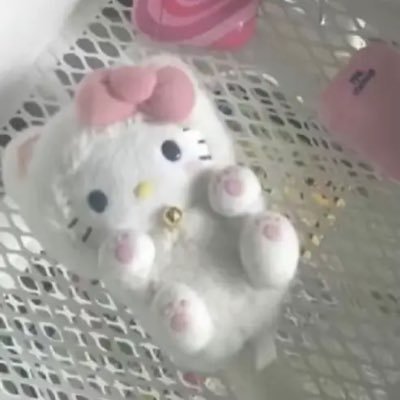 yunpi_01's profile picture. =^・◦・🎀^=