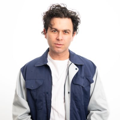 Front dude for @arkellsmusic. First book, “Try Hard,” out now via @penguinca. Co-host of @thebesthangpod. Cheerleader for @oddsthebar.