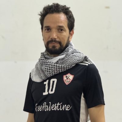 10kaarim's profile picture. A #Muslim 👳🏻‍♂️. #Islam isn’t enclosed in just a set of rituals in a mosque or at home. Islam is a way of life, my right true way of life. 🕋 🧎🏼 🕌 📿