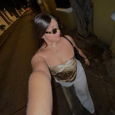 CarolinaR____'s profile picture. No tragues letras, no supongas. 🦋