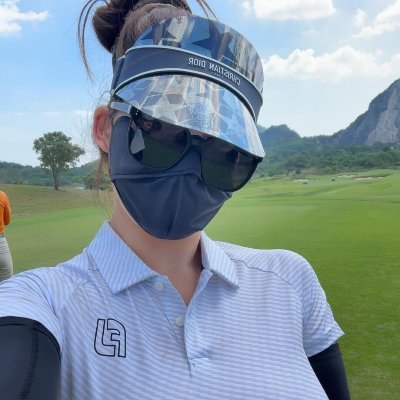 JustineLuvHug's profile picture. This is my new account please support me☺

Please follow and make new friends ^_^