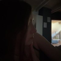 Lara (@laraahenyr) 's Twitter Profile