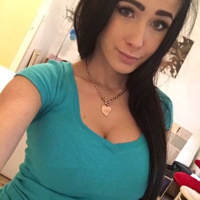 bitcoin trader and fashion designer and model
