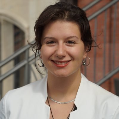 Cnerdarian studying evolution and development in all things squishy and stingy🪼| PhD student @pcart @selfgraduate fellow | Sci Diver | @UCSB_CCS Alum | she/her