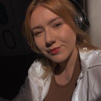 Ellie Barry (@sltellieb) Twitter profile photo