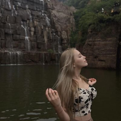 Alice071221247's profile picture. 