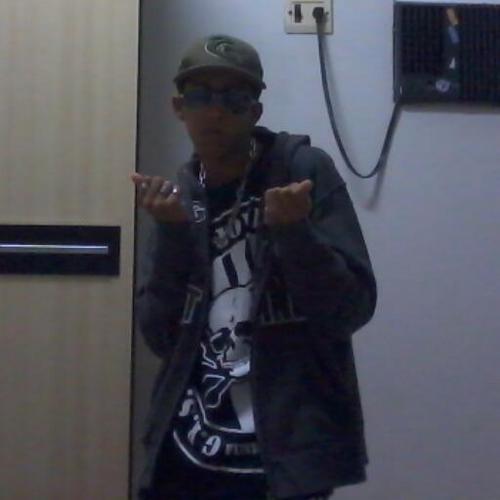 danielcochizze's profile picture. Dï¿½ a quem vocï¿½ ama: asas para voar, raï¿½zes para voltar e motivos para ficar.