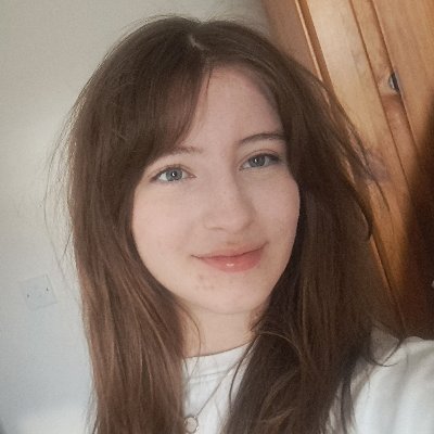 Game Art student specialising in realtime 3D environments and props
Unreal Engine | Maya | Substance Suite | ZBrush | Photoshop
