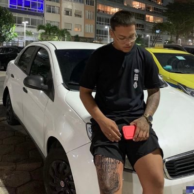 AlexRibeiro0512's profile picture. 