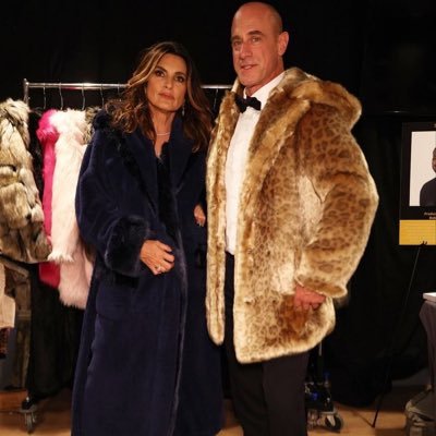 WtIfThngsWrkOut's profile picture. Rooting for everybody black but somehow also toxically invested in the relationship of two fictional, old white cops. Send help.