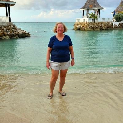 luvmygrowinfam's profile picture. Wife to 1, Mom to 7 ❤️ Lover of Jesus, Patriot 🇺🇸 Colorado (we didn't vote for the commies, Do-min-ion did), 1A, 2A,Trump 2016, 2020, soon to be 2024! MAGA!