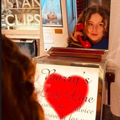 so shiny, so sincere! @picturehouses marketing 🎞 young advisory committee member @BIFA_film 💘 she/her