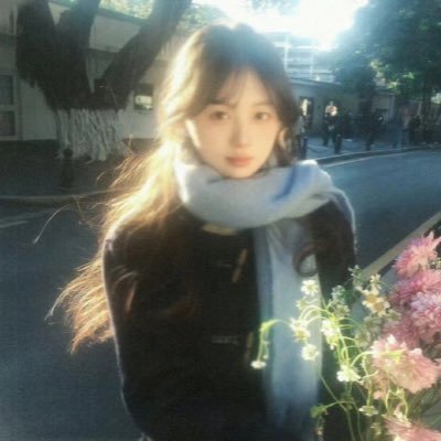 heroaal56's profile picture. 