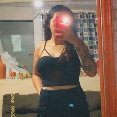 vmariavictoriav's profile picture. gosto de carros, motos e b99