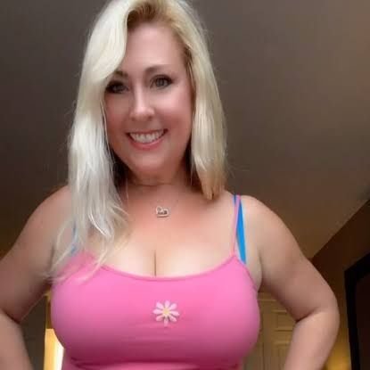 I'm Charlene 42 years old not here for game or bullshit 😻I deal with content you can dm when you are ready to make a deal