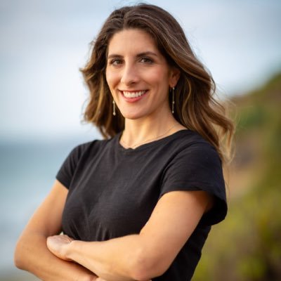 postdoc @scrippsresearch 🔬| PhD from @UCSDNeuro 🧠 | fan of brains & blood vessels | aspiring academic | co-founded @storiesofWiN | hoya saxa | she/her. BLM
