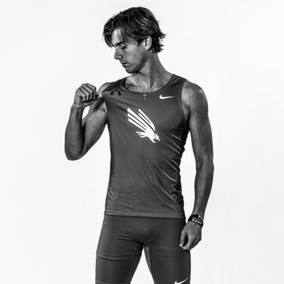 damian_a_wells's profile picture. unt track and field