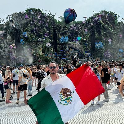 Ser presente y consciente, aprendiz eterno, abogado y agente de fianzas, me gusta escuchar música, bailar, ejercitarme y viajar por todos los lugares posibles!